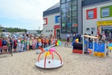 Dzieci w Tuchomiu cieszą się już z nowego placu zabaw. Jego otwarciu towarzyszył huczny festyn