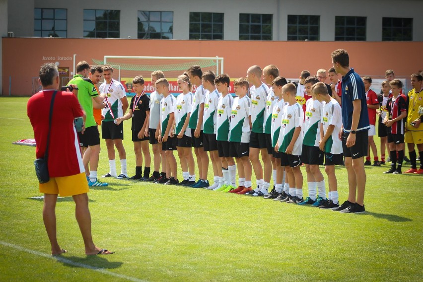 Młodzi piłkarze z krotoszyńskiej Akademii Talentów zajęli 2. miejsce na Jarocin Cup [ZDJĘCIA]