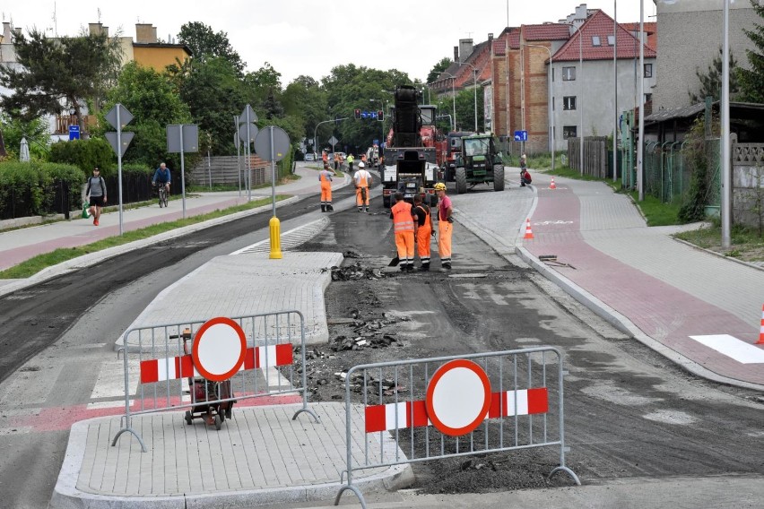 To nie koniec utrudnień drogowych w piątkową noc. Około....