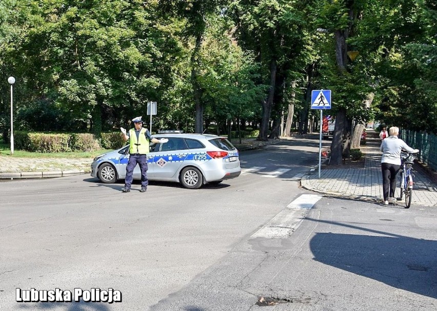 W sulechowskim szpitalu wspólnie ćwiczyli policjanci,...