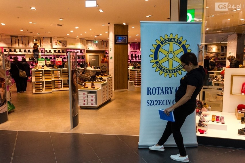 Buty na zimę za darmo dla 187 osób. Jesienna akcja Rotary 