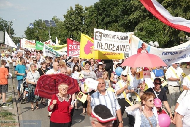 Tak wyglądały Marsze dla Życia i Rodziny we Włocławku w poprzednich latach