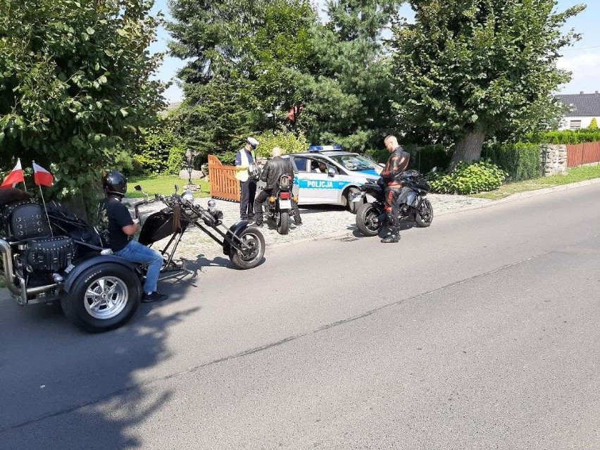 Sezon motocyklowy otwarty. Policjanci apelują o bezpieczeństwo [ZDJĘCIA]              