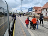 Wznowiono ruch pociągów na trasie Gdańsk – Kartuzy. To część inwestycji, która poprawi komunikację między Trójmiastem a Bydgoszczą