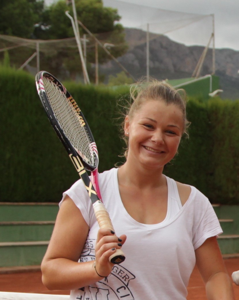 Agata Borgman - ur. 10.08.1996r, tenis ziemny, trenuje...