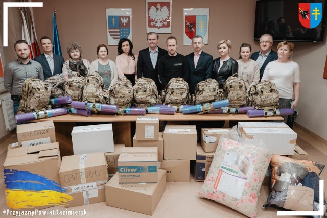 W pomoc walczącej Ukrainie zaangażowało się wiele osób i instytucji w powiatu kazimierskiego
