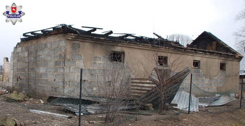 Trwa wyjaśnianie pożaru budynków gospodarczych w Krasewie