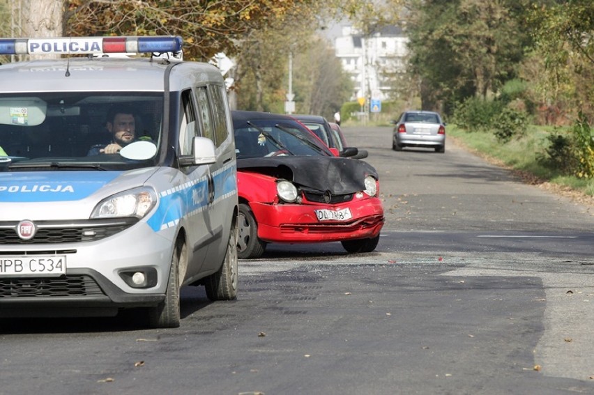 Wypadek na ulicy Koskowickiej w Legnicy [ZDJĘCIA]