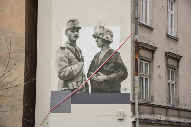 Historyczny mural powstał na ścianie budynku przy ul. Smolki w Przemyślu.