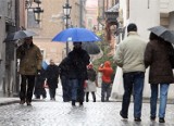 Pogoda na Wielkanoc 2022.  Chłód i deszcz zapanuje w Polsce? Oto długoterminowa prognoza na kwiecień
