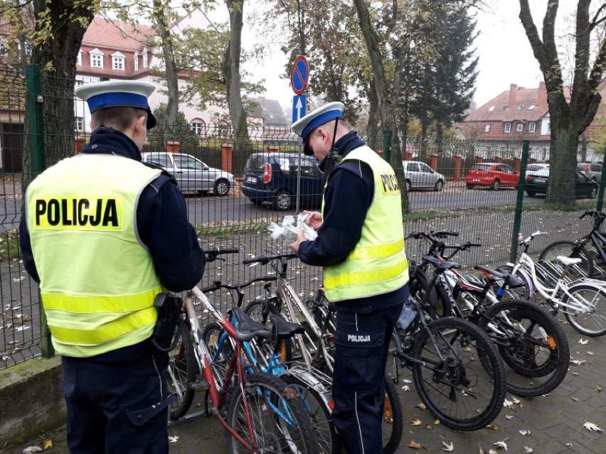 Policjanci sprawdzili rowery uczniów [zdjęcia]