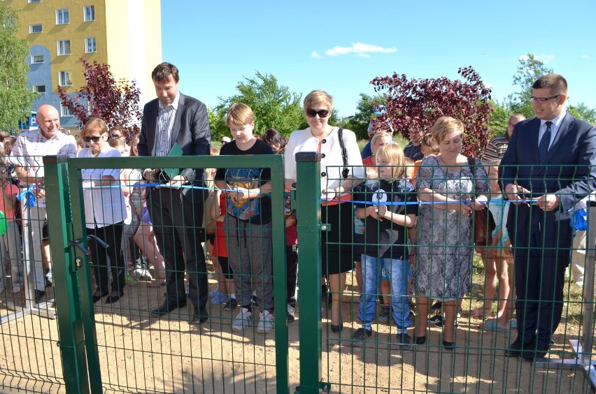 Na osiedlu Słonecznym w Sulęcinie do użytku został oddany nowoczesny plac zabaw [zdjęcia]