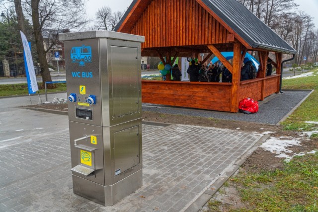 Nowe miejsca parkingowe w Szczawnie - Zdroju, wiata turystyczna i miejsca dla camperów