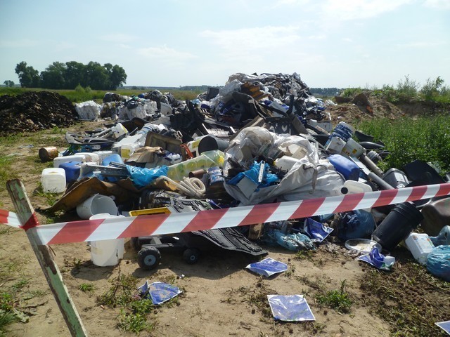 Trzy nielegalne wysypiska śmieci