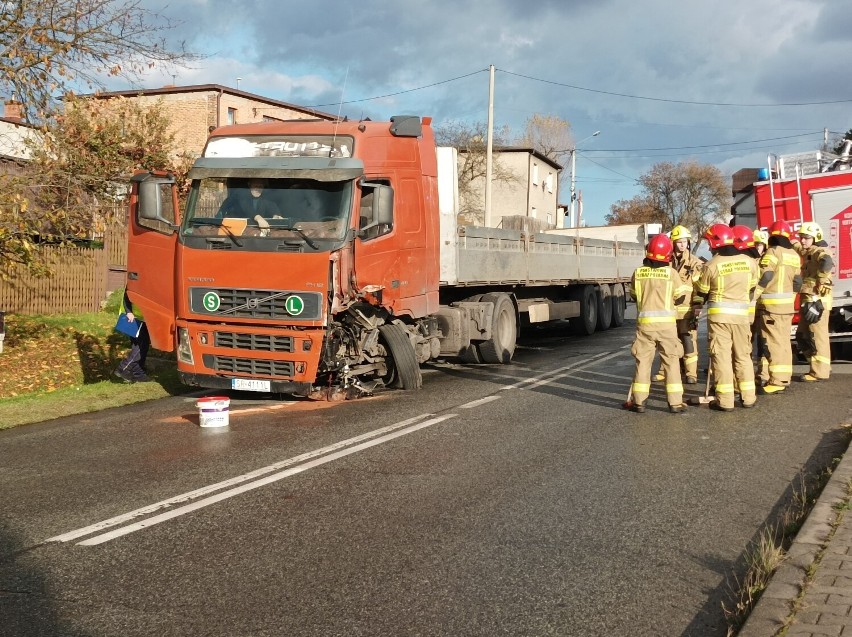 Wypadek ulica Mikołowska, na trasie Rybnik - Bełk w stronę...