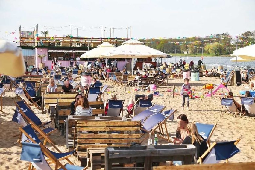 ZaZoo Beach Bar

Wybrzeże Wyspiańskiego 39E, 50-370 Wrocław
