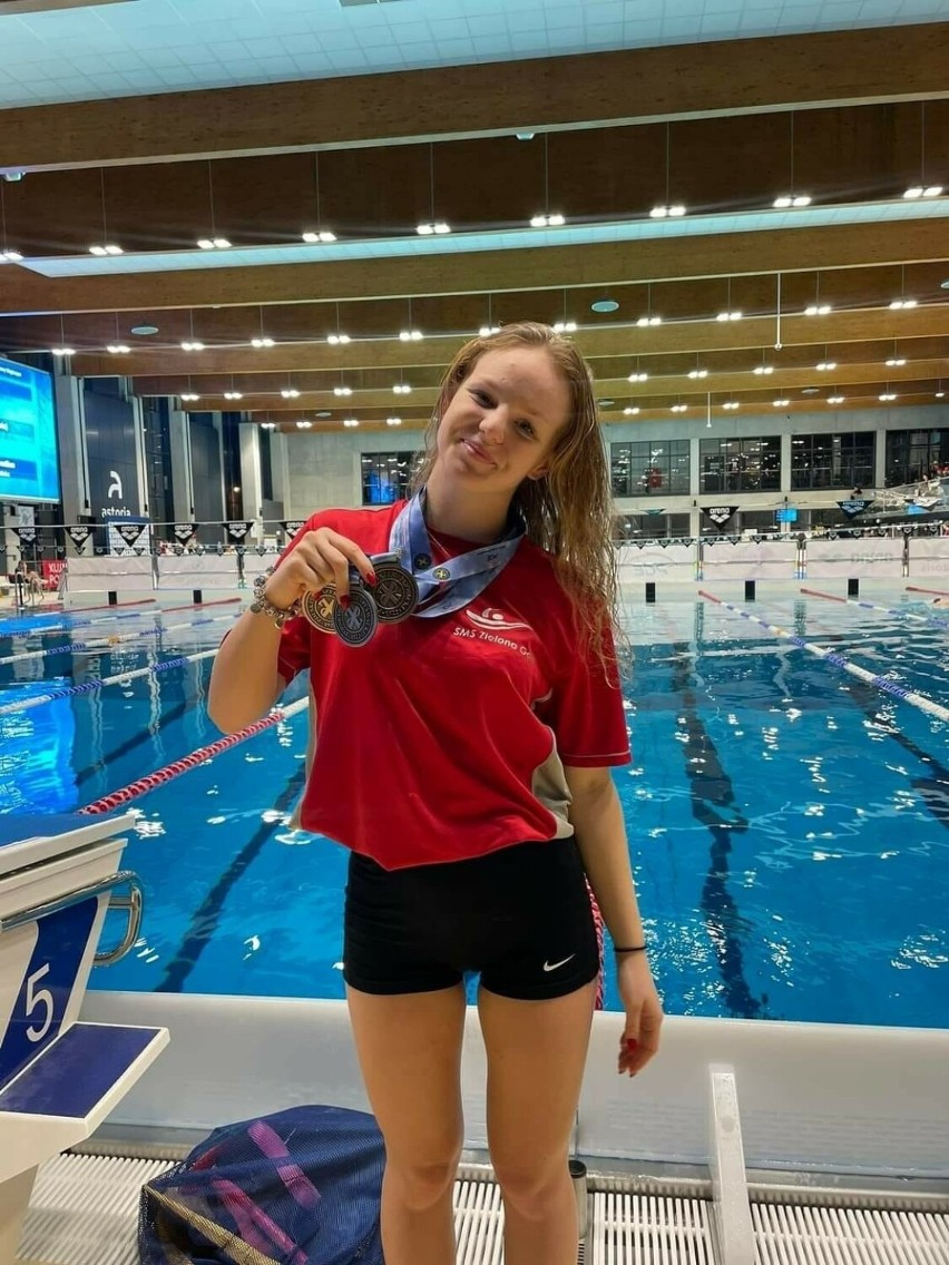 Zielonogórska pływaczka Oliwia Glińska zdobyła trzy medale...