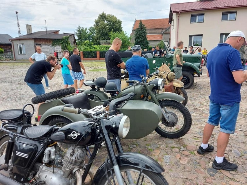 Rajd Pojazdów Historycznych w Widawie. Gratka nie tylko dla...