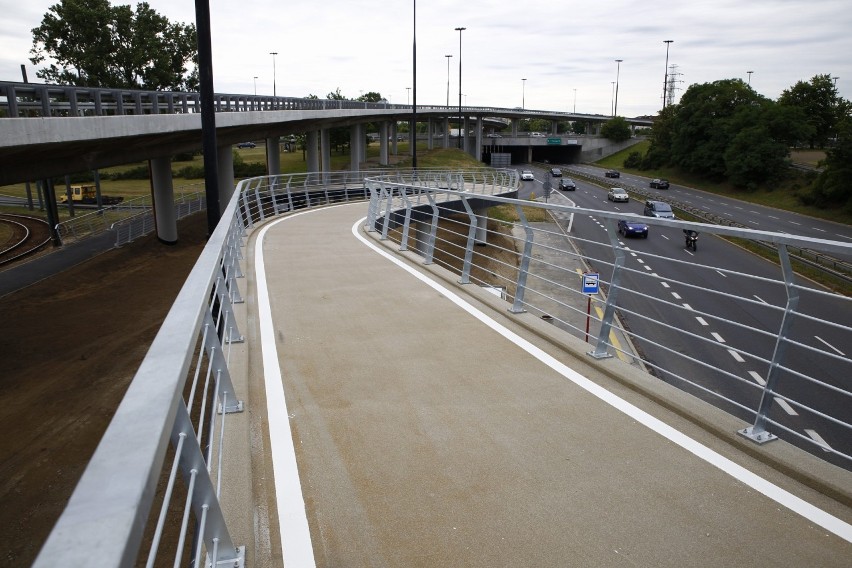 Rowerostrada w Warszawie otwarta. Autostrada dla cyklistów...