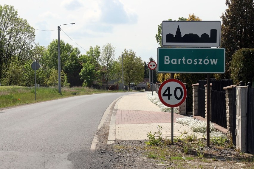 Bartoszów nadal nieprzejezdny, trwa remont [ZDJĘCIA]