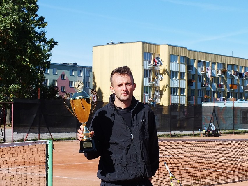 Tenis ziemny w Kraśniku: Zakończono amatorskie rozgrywki...