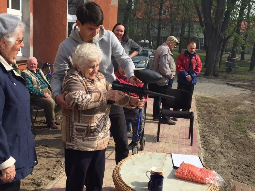 Podczas turnieju strzeleckiego rywalizacja była zacięta.