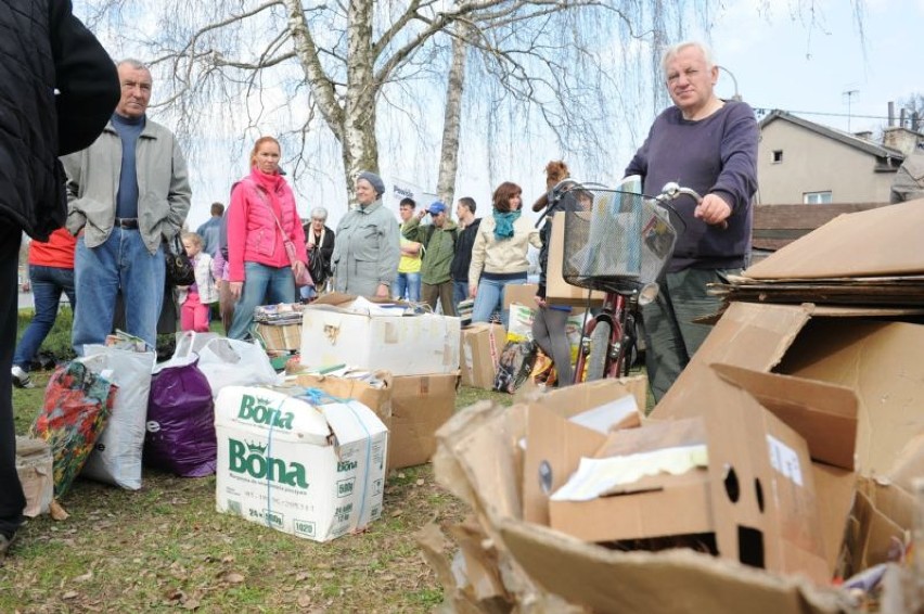 Drzewko za makulaturę w Mikołajkach 2013