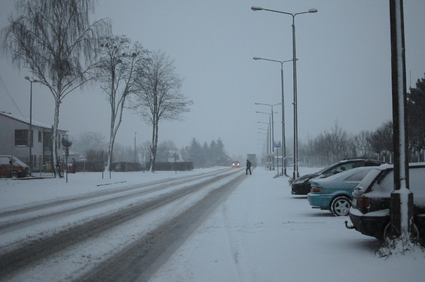 Śrem: zima po raz kolejny zaatakowała region. Uważajcie na drogach!