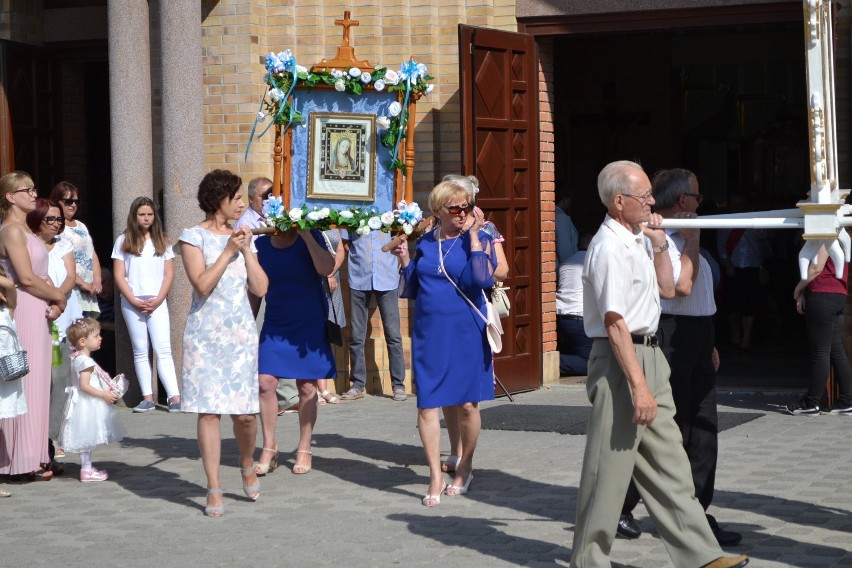 Boże Ciało w Głogowie. Wierni szli w procesji (FOTO)