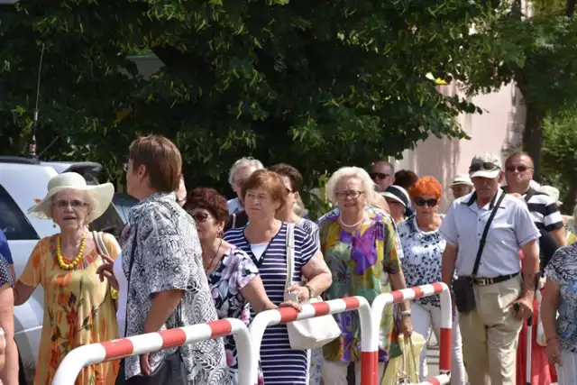 W Śremie: Rano odbył się historyczno-sentymentalny spacer po Jezioranach