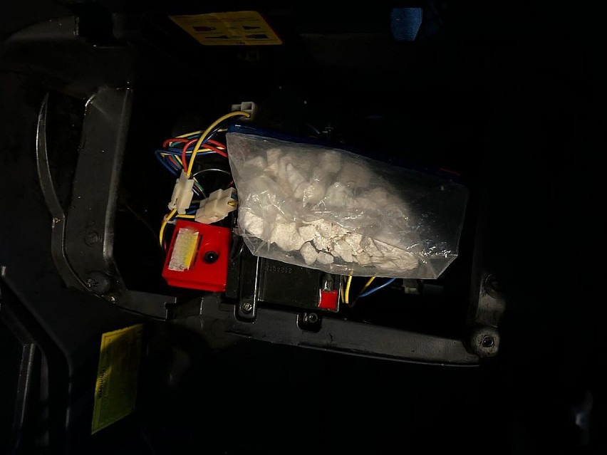 Narkotyki były ukryte w dziecięcym samochodziku