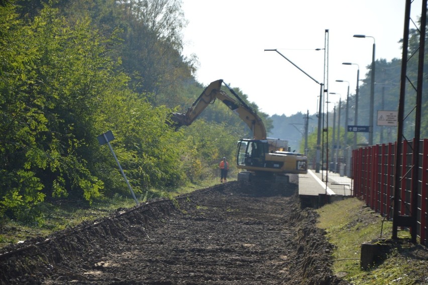 Ruszyła przebudowa linii kolejowej łączącej Łódź z Kutnem [Zdjęcia]