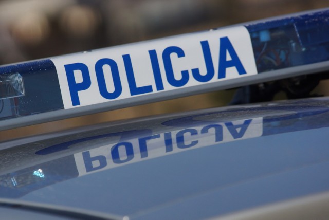 Policja w Kaliszu: 24-latek pod wpływem narkotyków kierował holowanym autem