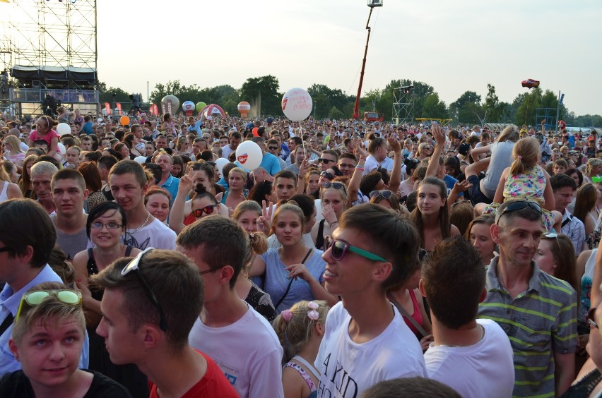 Na koncercie Lata Zet i Dwójki w Słubicach bawiło się kilkadziesiąt tysięcy osób! [zdjęcia]