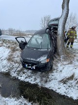 Tragiczny wypadek w gm. Czastary. 71-letni kierowca zmarł w szpitalu