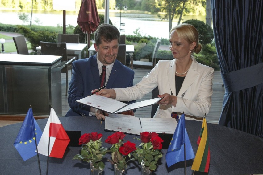 Miasta partnerskie Malbork i Troki odnowiły umowę o współpracy [ZDJĘCIA]