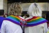 Poznań sfinansuje mieszkanie dla osób LGBT+ w kryzysie bezdomności. Zajmie się nim Grupa Stonewall