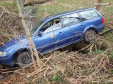 Wypadek w Szczejkowicach. Pijany kierowca stracił panowanie nad autem i wjechał do rowu