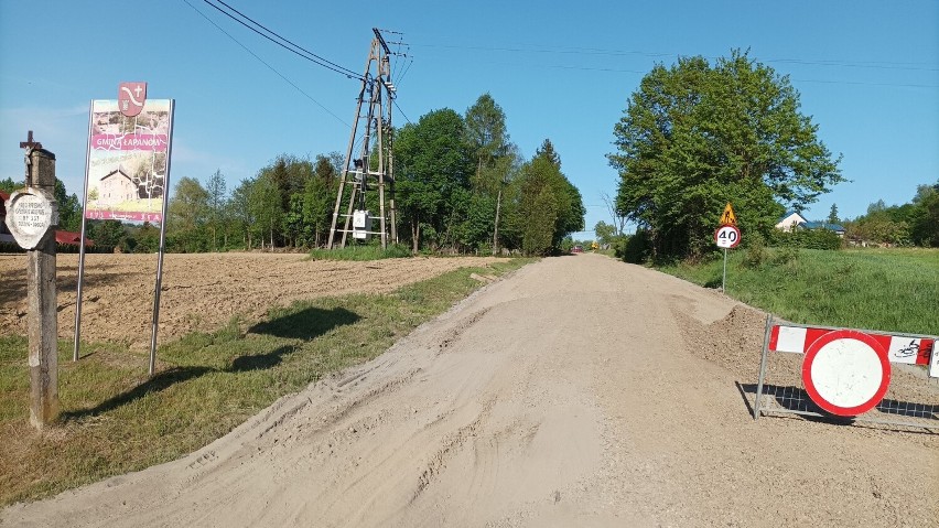 Przebudowa odcinka o długości 1,4 kilometra  drogi...