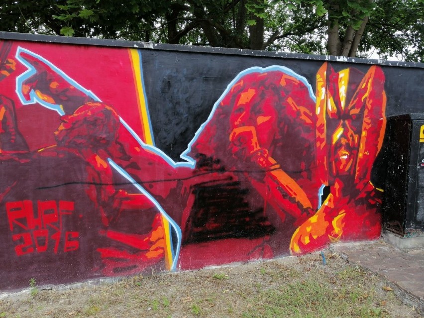 Mural w Goleniowie ocenzurowany. Ktoś zamazał "satanistyczne" symbole