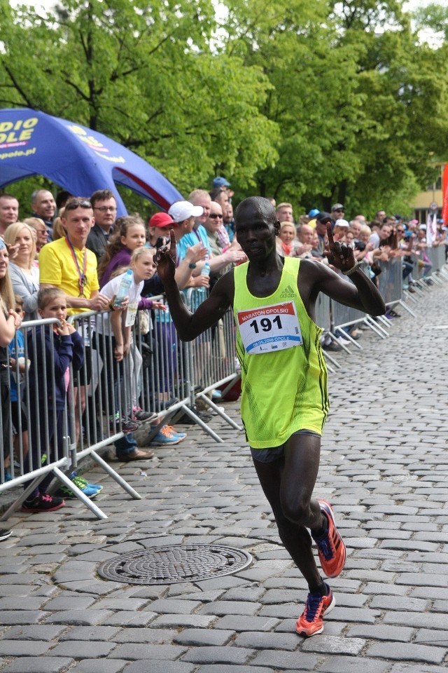 Zwycięzca maratonu Moses Kipruto Kibire.