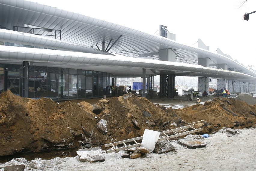 Tarnowskie Góry: To już ostatnie tygodnie budowy dworca autobusowego MZKP [ZDJĘCIA]