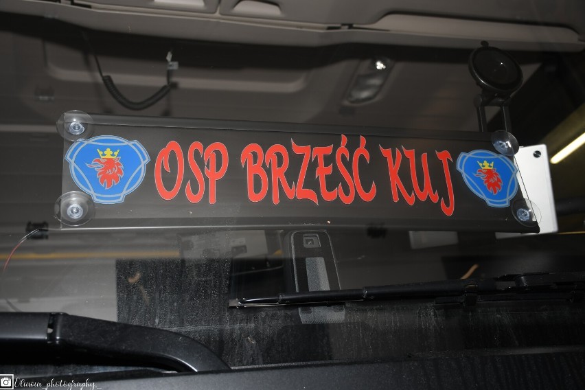 Strażacy OSP Brześć Kujawski w hołdzie dla zmarłego druha Pawła [zdjęcia, wideo] 