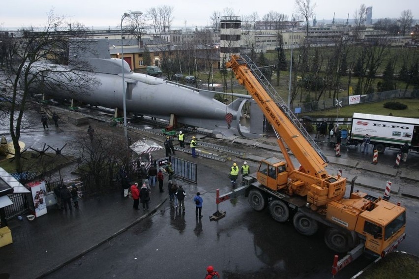 Okręt podwodny typu Kobben waży 370 ton, ma 45,5 metra...