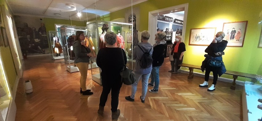 Muzeum w Łowiczu udowadnia, że strój ludowy może być inspirujący 