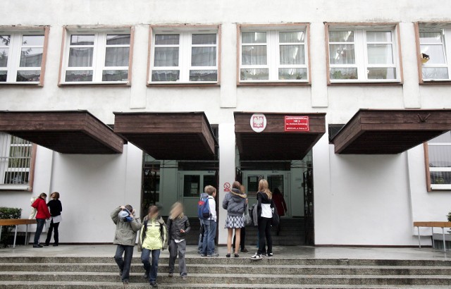 W szkole przy Bobrzej we Wrocławiu pojawiła się gruźlica. Rodzice uczniów są zaniepokojeni