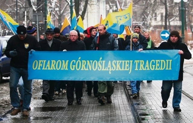 Marsz Pamięci zorganizował Ruch Autonomii Śląska. W sobotę dziesięciokilometrową trasę pokonało kilkadziesiąt osób