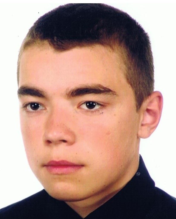 Michał Wojtyś.  Zaginął 7 września 2011 r. w Dęblinie. Ma 18...