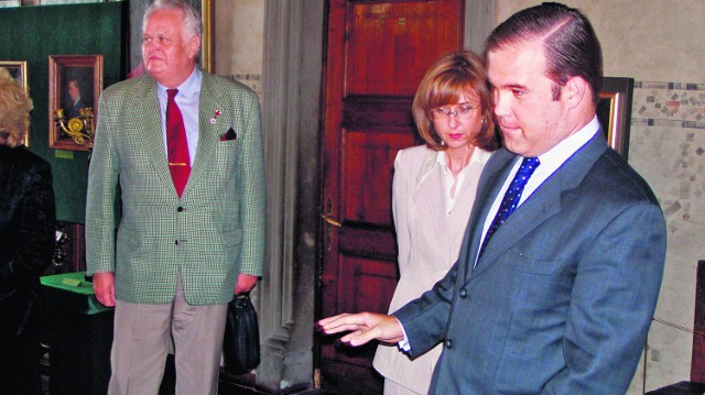 Wszystko wskazuje na to, że ostatni wyrok sądu nie zakończy starań księcia Pawła Sanguszki (z prawej) o prawo do rodzinnej kolekcji