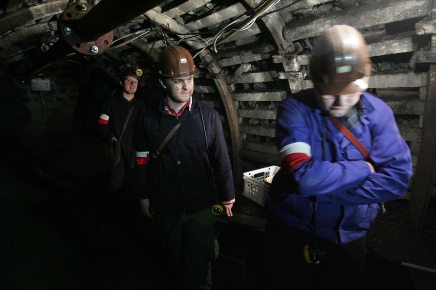 Inscenizacja strajku podziemnego w zabytkowej kopalni Guido [ZDJĘCIA]